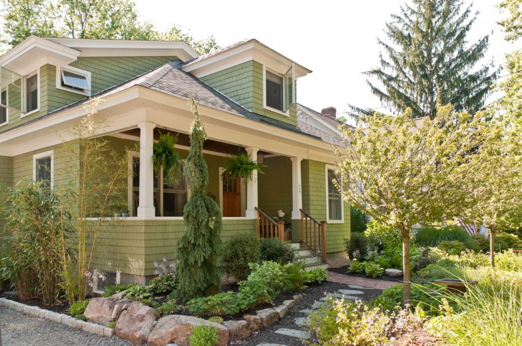bungalow front landscape design