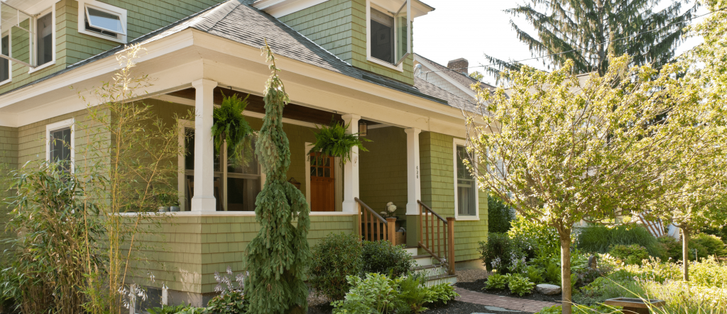 bungalow front landscape