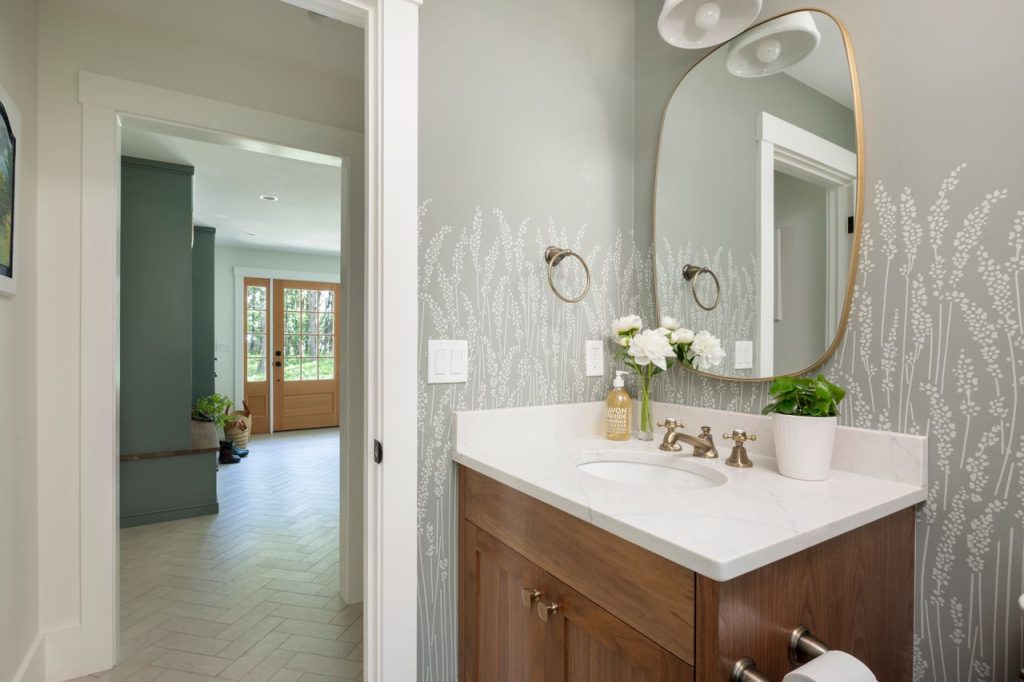 Benefits of Using Wallpaper in Your Home Design