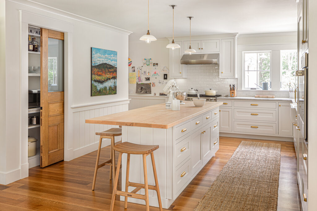 How to Create a Cozy Farmhouse Kitchen