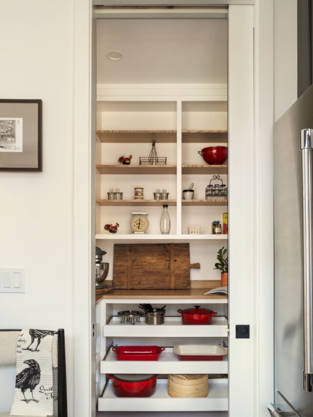 A well designed pantry makes everyday living feel a little more effortless. ✨